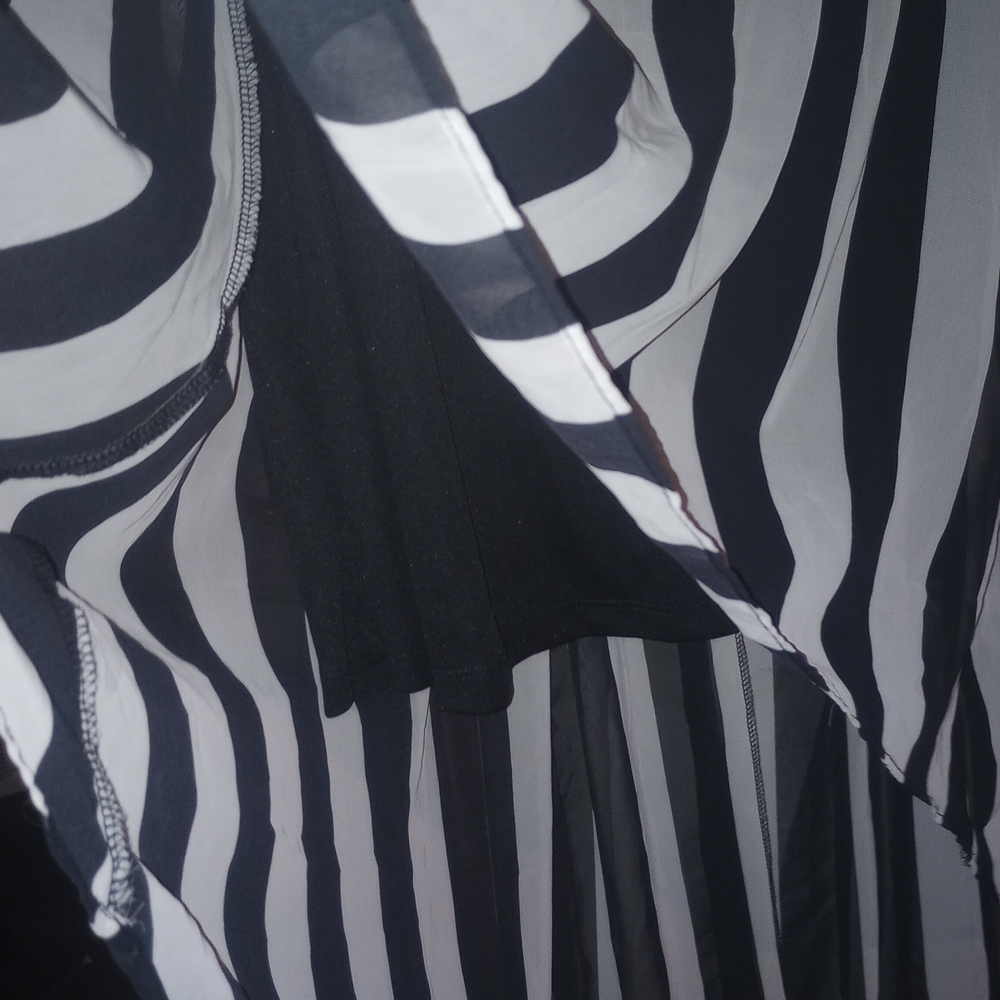 Forever 21 Black and White Striped Asymmetrical Dress - Picture 6 of 6